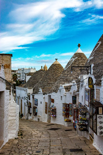 Trulli, pouilles, rione-monti, alberobello