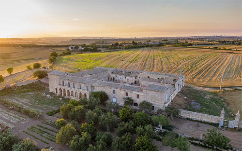 pouilles, altamura, ferme fortifiée